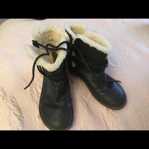 Time for snuggly boots! 🍁❄️